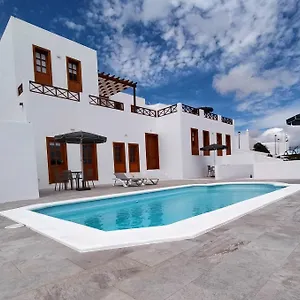 Apartamento Livia, Tías